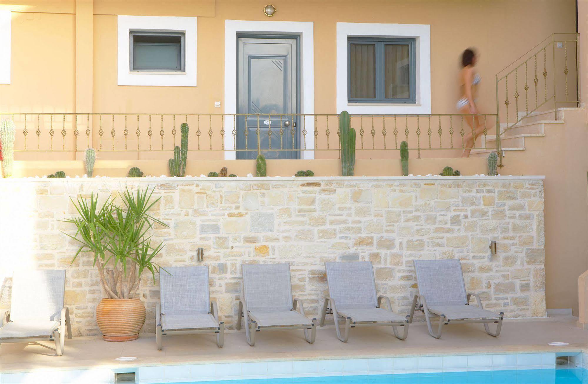 La Stella Suites Платанес Екстериор снимка